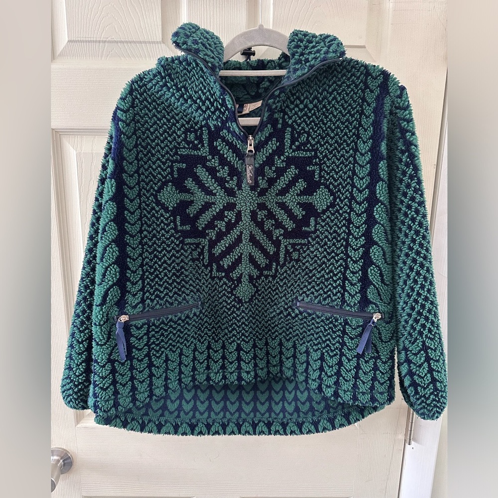 Vintage snowflake fleece